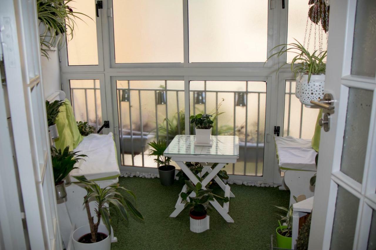 Apartamento E&R Malaga Centro- Parking Gratis Kültér fotó