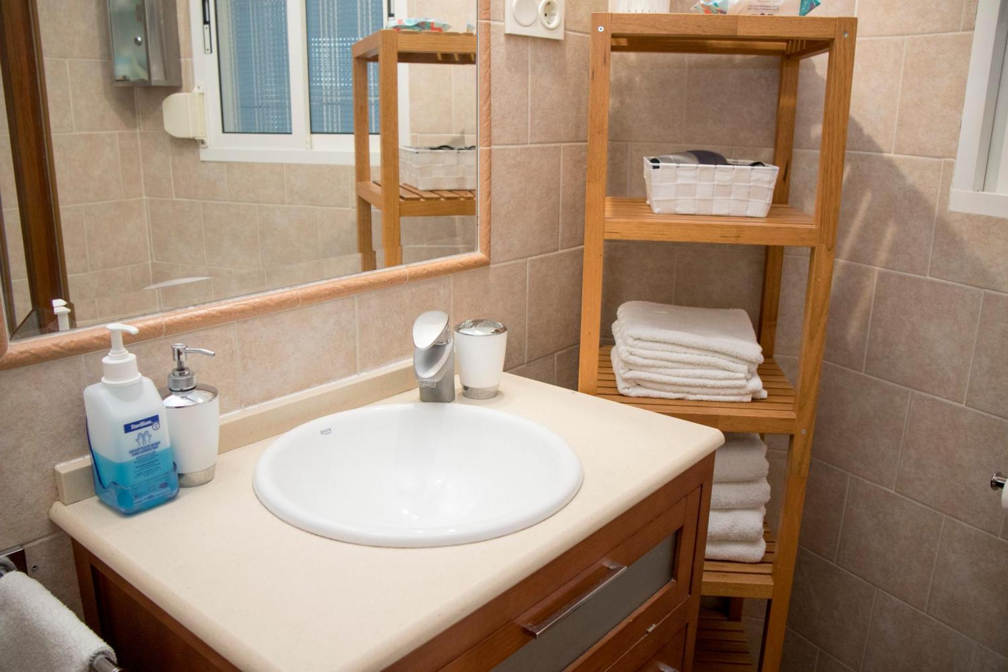 Apartamento E&R Malaga Centro- Parking Gratis Kültér fotó